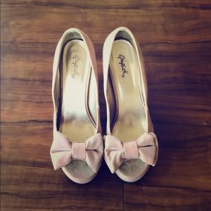 Dusty Pink Bowed Heels